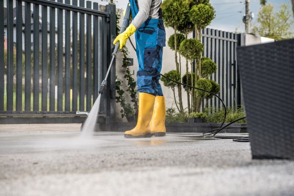 Driveway Power Washing in Norfolk