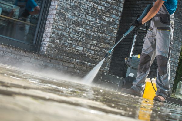 Storefront Pressure Washing in Norfolk